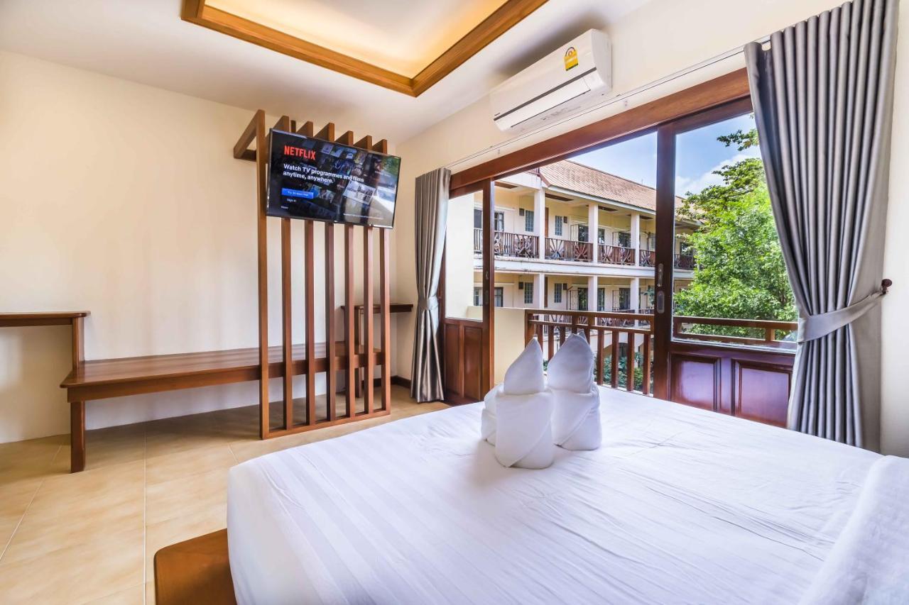 Wyh Hotels Ko Tao Esterno foto